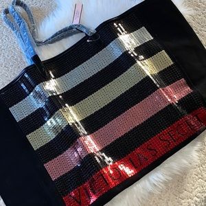 VICTORIA’S SECRET LARGE BAG TOTE  LOVE VICTORIA❤️